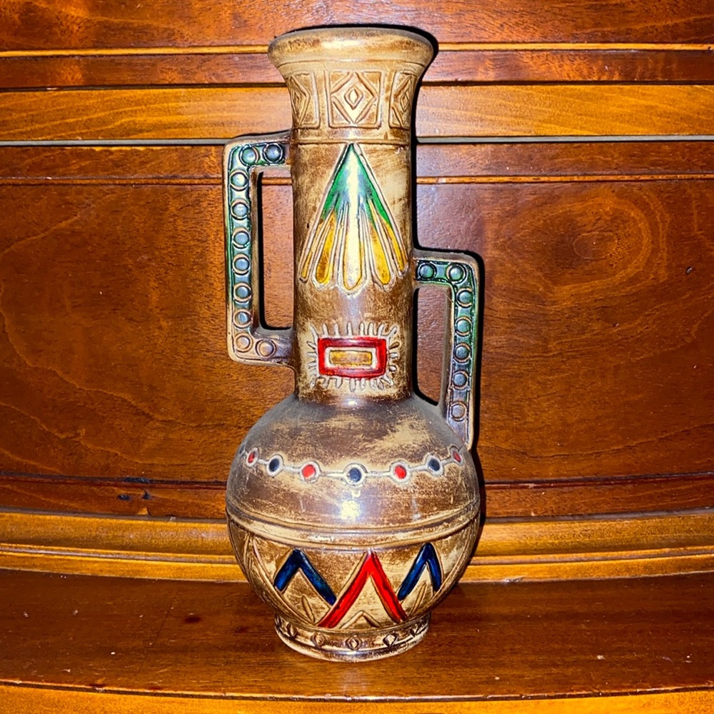 Vintage southwestern style 8 inch ceramic vase